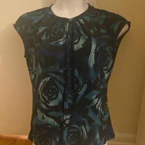 Worthington Green Fitted Graphic Blouse